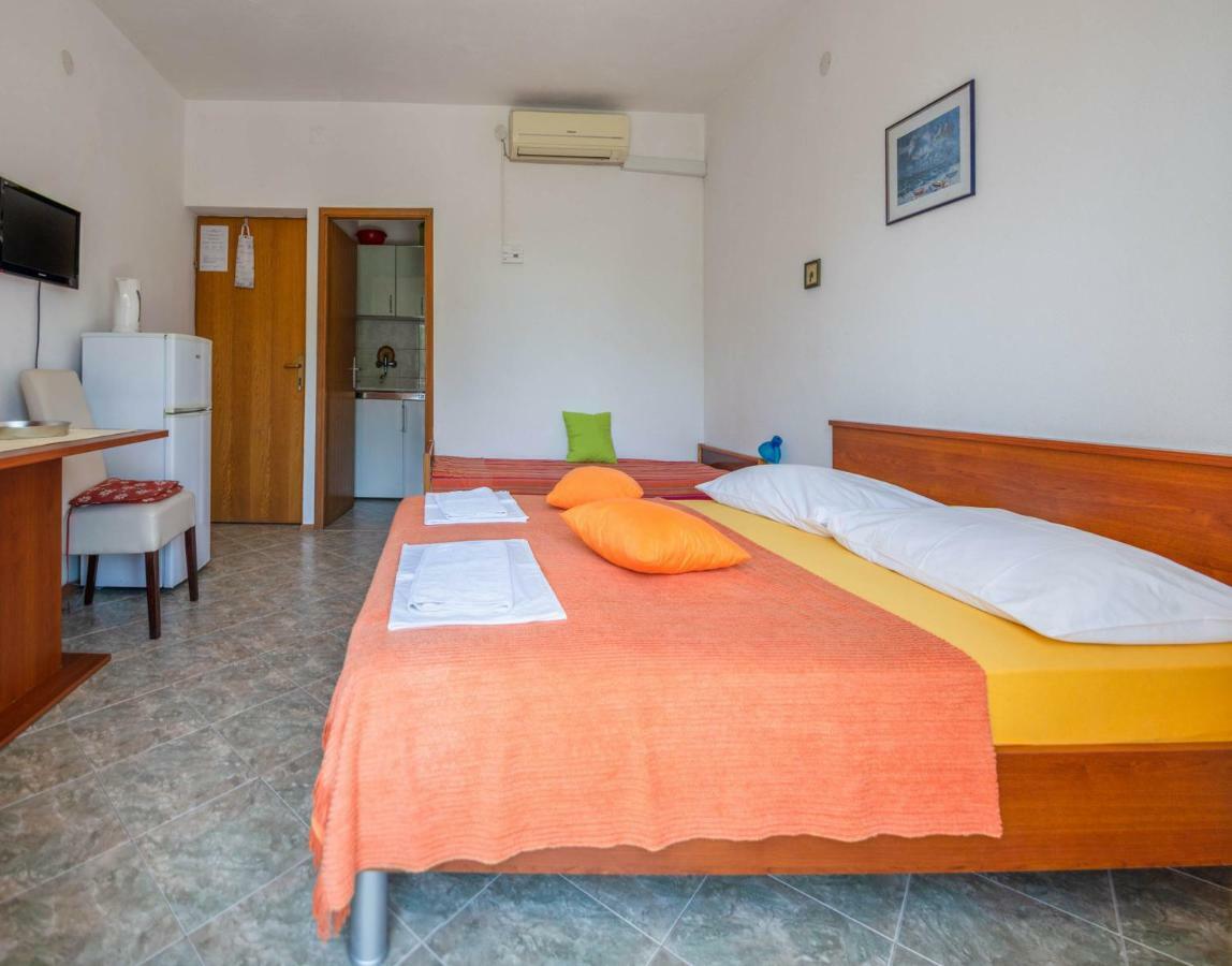 Apartmani Cosic Duće Екстериор снимка